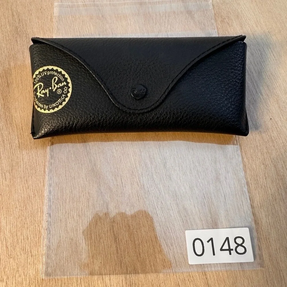 Ray-Ban Sunglasses Case Unisex OS Black Pebbled Snap Closure Case -148